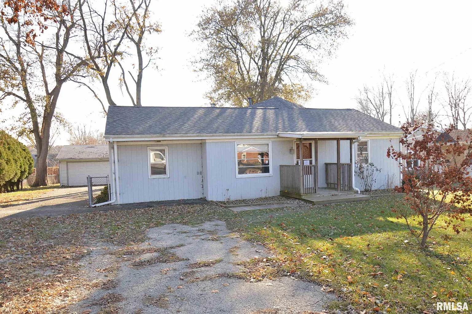 532 Dempsey St photo 1