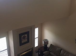 31 Ione Dr UNIT C, South Elgin, IL 60177
