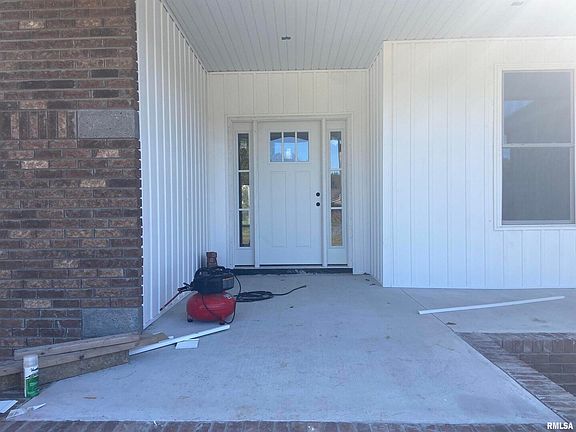 2nd image of 15560 Karigan Ln