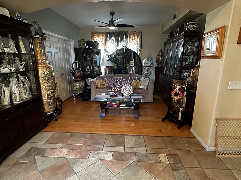 1524 Saran Ct — Photo 13