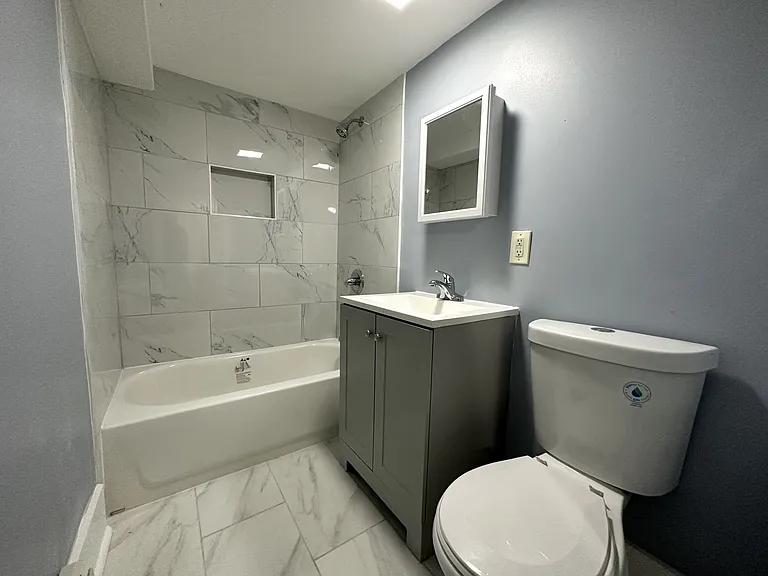340 Townsend St — Photo 7