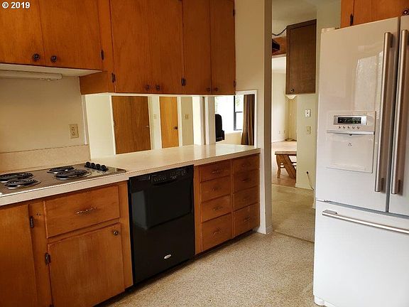 5th image of 175 Klooster Ln