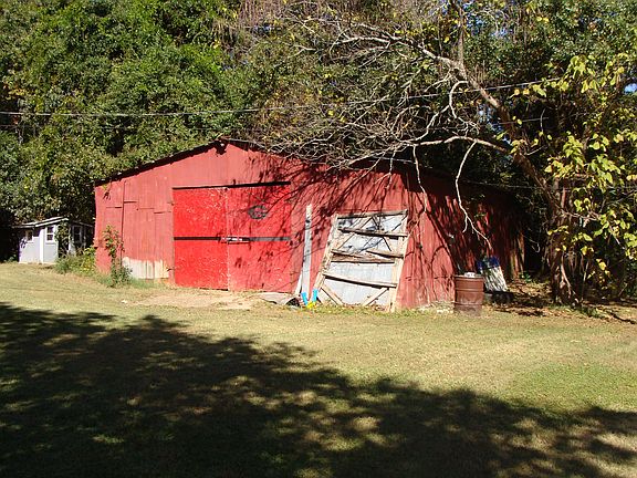 5th image of 47 Anderson Ln
