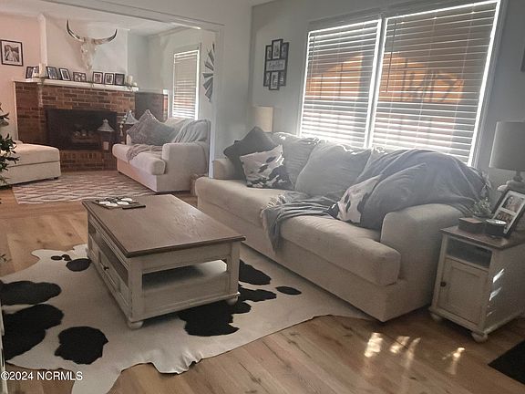 2nd image of 246 Elizabeth Drive