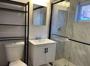 1450 SW 6th St #3, Miami, FL 33135