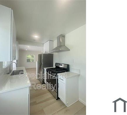 1st image of 3216 1/4 Division St