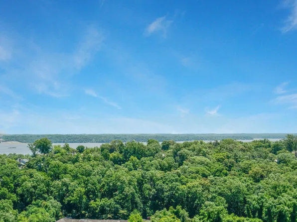 5904 Mount Eagle Dr APT 1517A, Alexandria, VA 22303