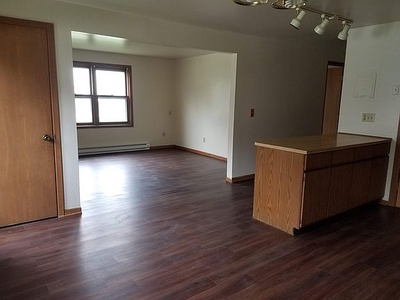 5th image of N881 Amanda St APT 3