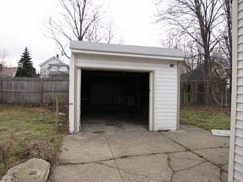 2nd image of 3263 W 34th St