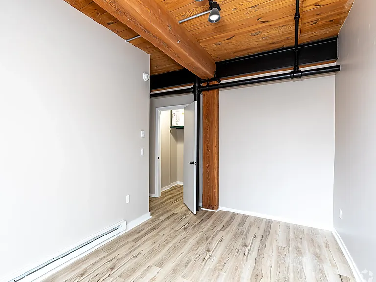 1013F Whiting St #3F — Photo 8