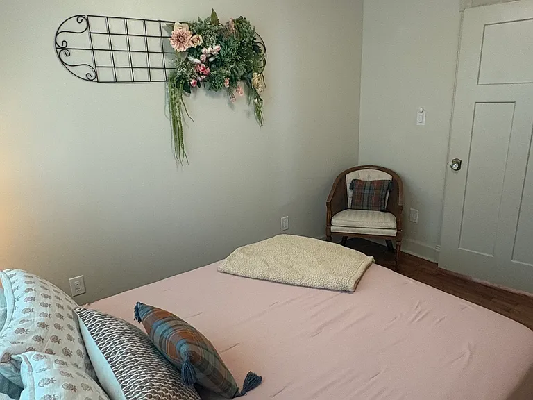 105 E Johnson St — Photo 18