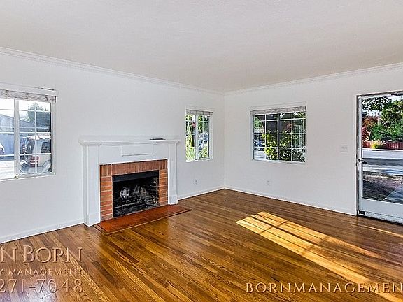 4th image of 2631 Jefferson Ave