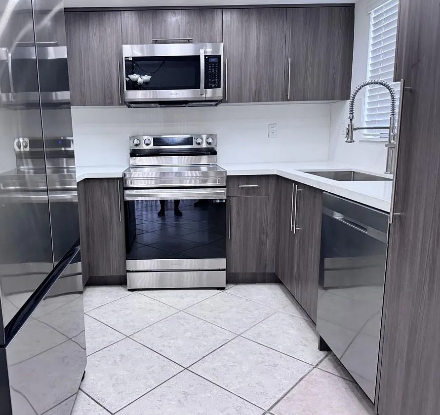 3 bed, 1150 sqft, $2,800 — Photo 4