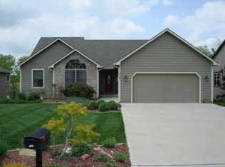 314 Santa Fe Dr, Baldwin City, KS 66006
