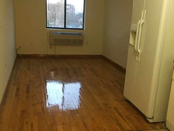 5th image of 8425 Lander St APT 4R