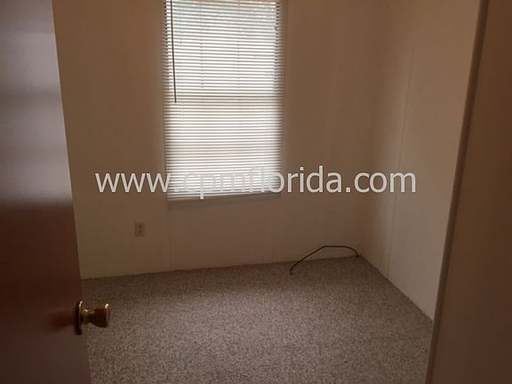 5th image of 3700-A Andrew Ave
