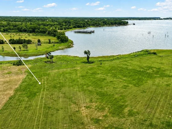18 Chandler Dr, Corsicana, TX 75109