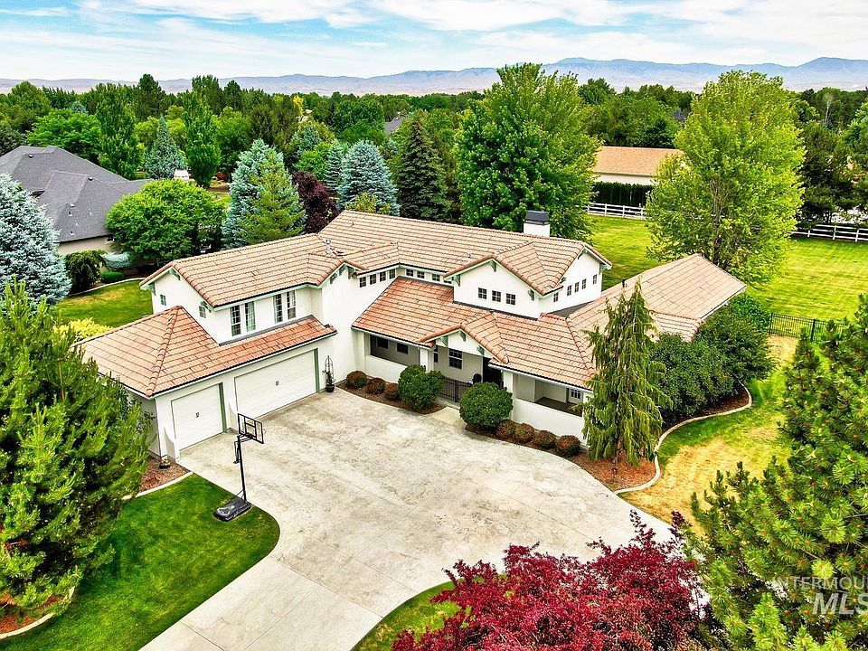 1st image of 3434 S Kingsbury Way