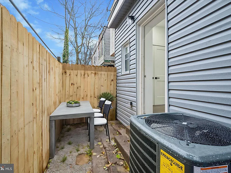 5719 Cambridge St #1 — Photo 17