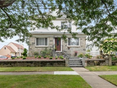 42 Brightridge Ave, East Providence, RI, 02914