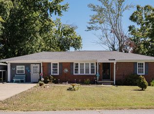 307 Hinson St, Hohenwald, TN 38462