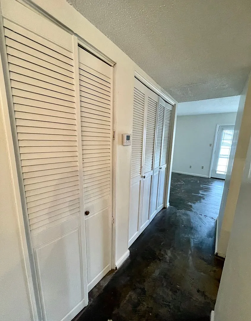 2 Bed / 1 bath townhouse available now! — Photo 3