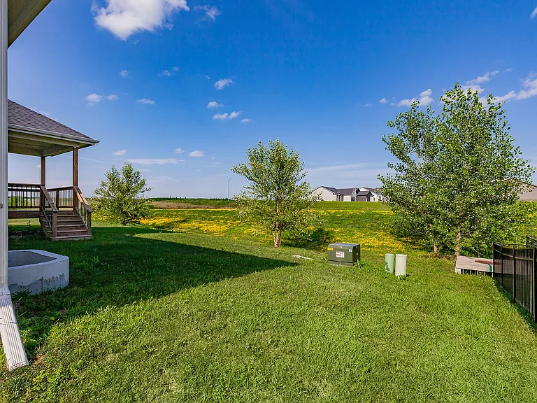 5901 NE Sherman Dr — Photo 28