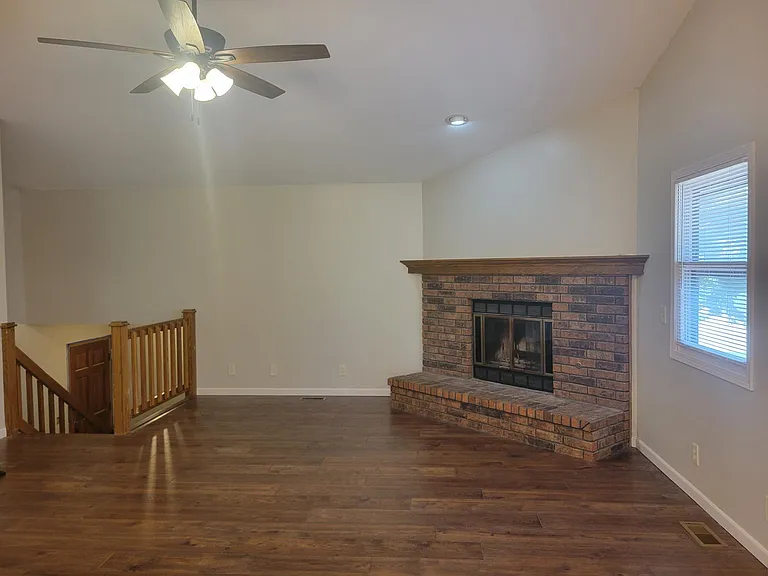 2312 N White Oak Rd — Photo 5