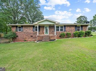 182 Helen Cir SW, Milledgeville, GA 31061