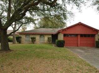 10011 Stonemont Rd, La Porte, TX 77571