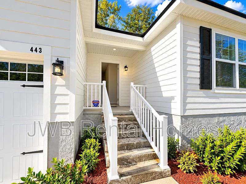 5443 Wabash Blvd