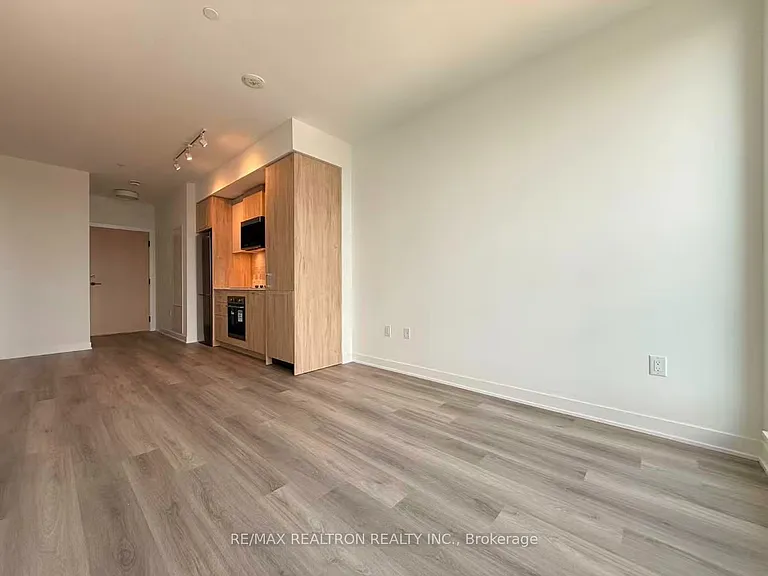 10 Oak St #2502 — Photo 13