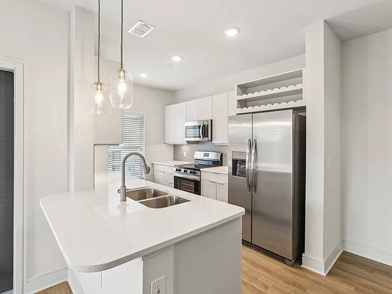 Sopra Luxury Living — Photo 98