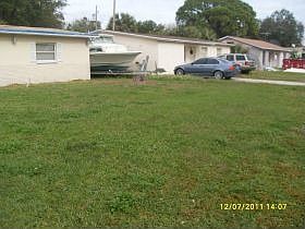 3rd image of 8113 Tanglewood Ln