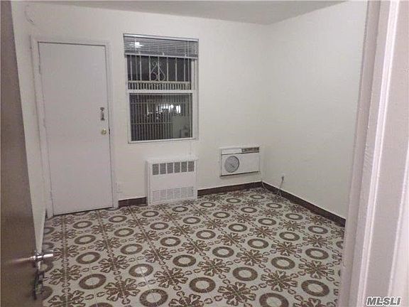 5th image of 2606 24th Ave