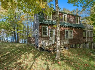 6918 Lakeshore Rd, Manistee, MI 49660