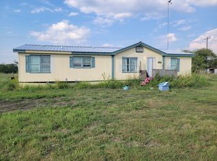 1704 Fm 814, Trenton, TX 75490