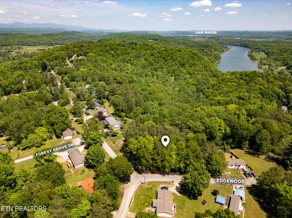 103 Edgewood Dr, Harriman, TN 37748