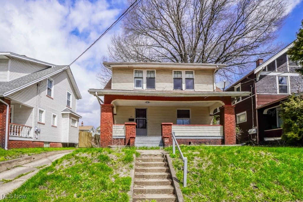 Real estate listing image