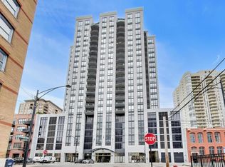 435 W Erie St APT 701, Chicago, IL