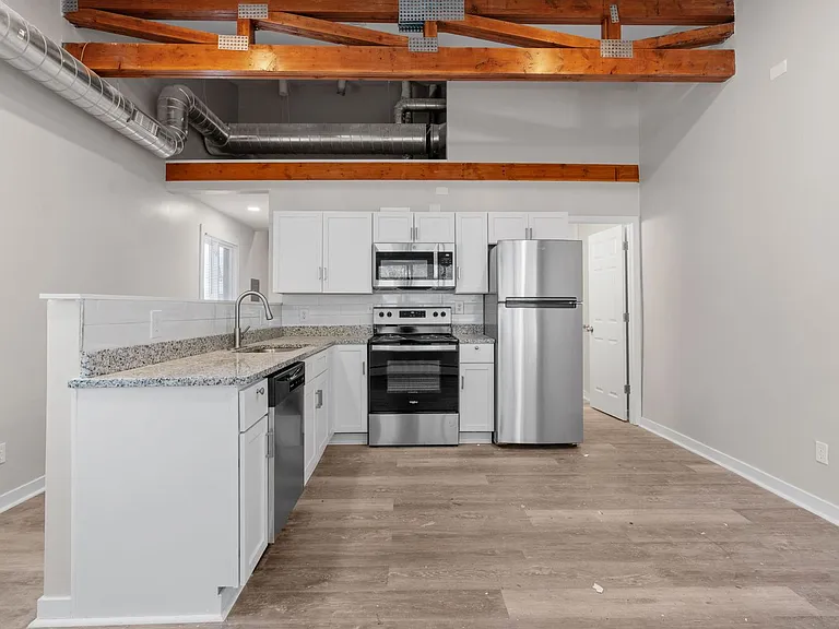 Greenwood Apartments — Photo 26