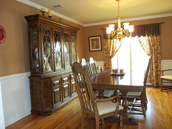 Banquet Size Dining Room