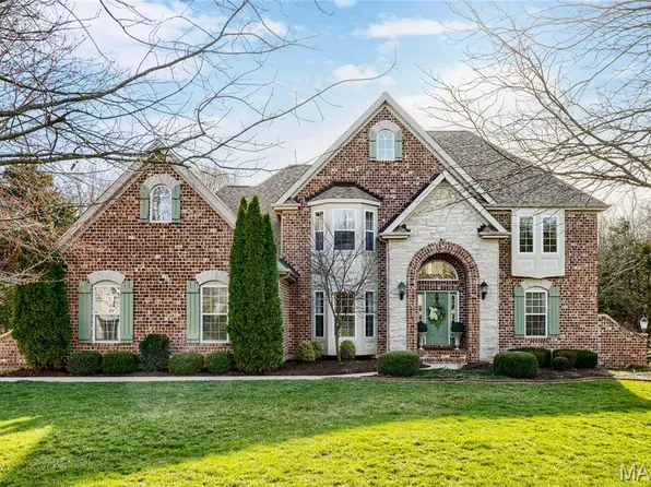 1199 August Lake Dr, Defiance, MO 63341