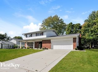 1005 Lancaster Dr, Saint Charles, MO