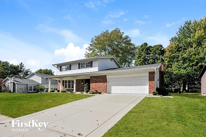 1005 Lancaster Dr photo 1