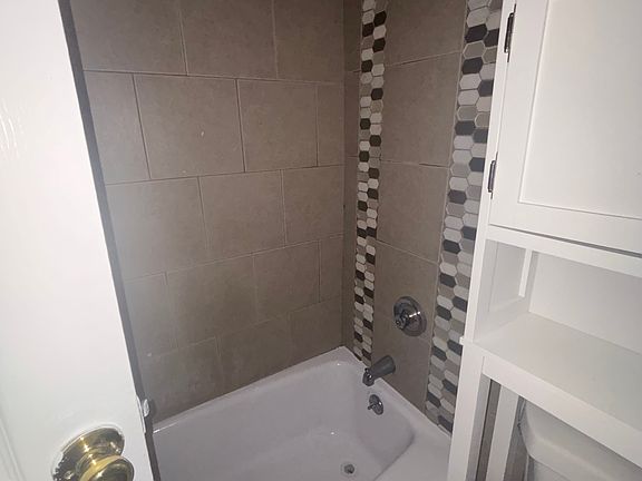 2nd image of 104 Montclair Ave #Cpm11