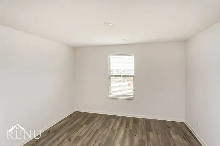 2016 Hialeah Dr — Photo 16