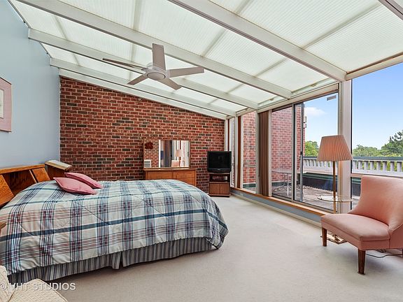 5th image of 1030 Arbor Ln APT 303