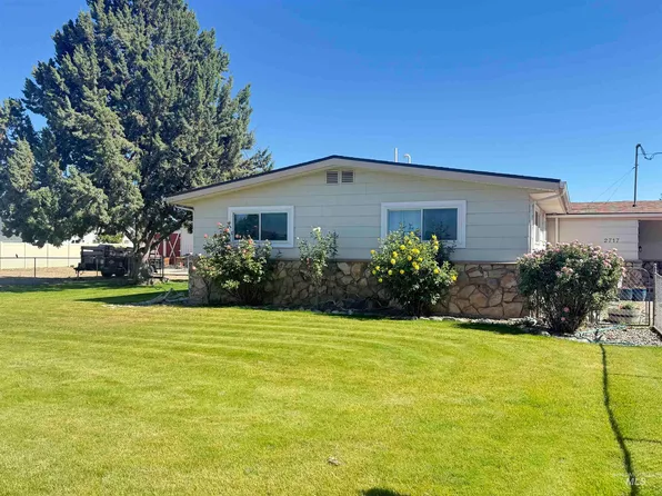 2717 E Victory Rd, Nampa, ID 83687