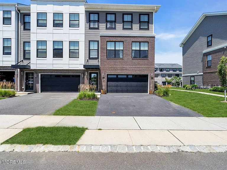 35 Kelly Way — Photo 36